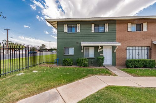 6682 43rd Ave, Glendale AZ  85301-4204 exterior