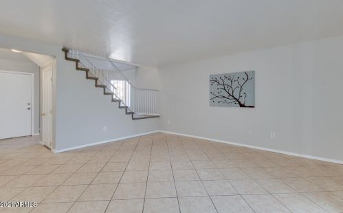 1493 Western Skies Dr, Gilbert, AZ 85296-4328