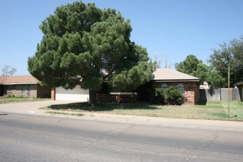 4704 Anetta Dr, Midland, TX 79703-6804