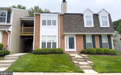 7710 Lexton Pl, Springfield, VA 22152-3829