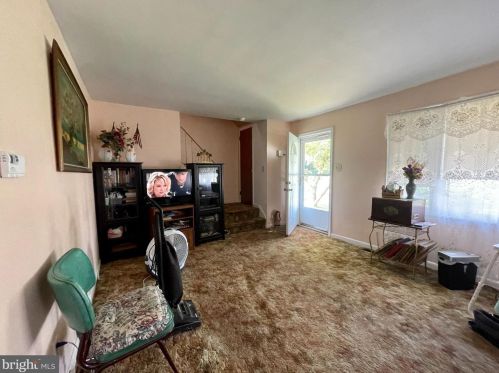 2503 43rd St, Camden, NJ 08110-2126