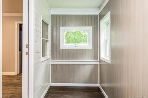 12 Icehouse Rd, Norwich CT  06351-3207 exterior