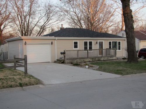 702 Walnut St, Trenton, IA 52641-2430