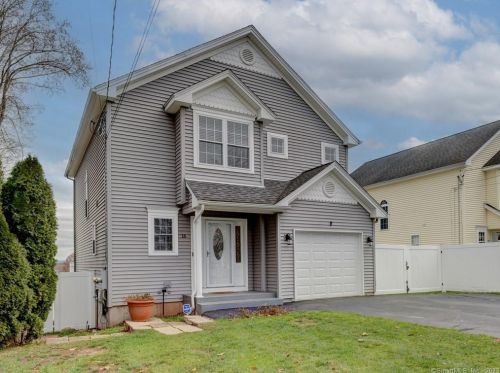 16 Birge Ave, Windsor Locks, CT 06096-1302