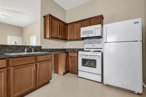 4210 Church St, Galveston TX  77550-1118 exterior