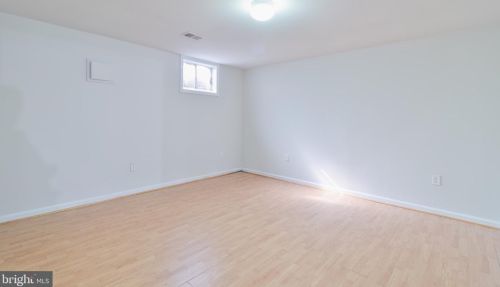 2943 Wetherburn Ct, Woodbridge VA  22191-4631 exterior