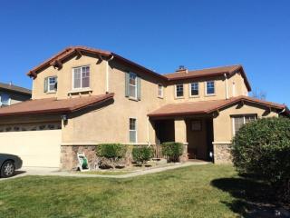 675 Carnelian Ave, Lathrop, CA 95330-9211
