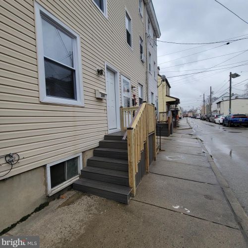 209 Morris St, Gloucester NJ  08030-1444 exterior