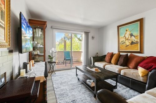 11525 Fury Ln, El Cajon, CA 92019-6303