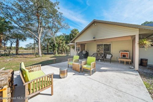 4855 Date Palm St, Cocoa FL 32927-2055 exterior