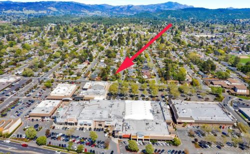 718 Hahman Dr, Santa Rosa CA  95405-6864 exterior