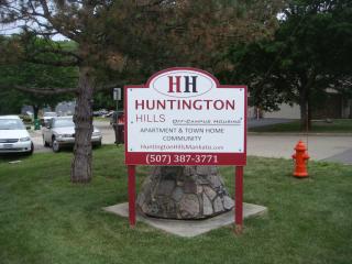 106 Huntington Dr, Mankato MN  56001-4048 exterior