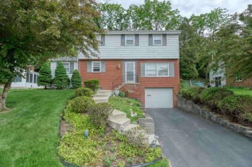 1491 Great Oak Dr, Pittsburgh, PA 15220-2015