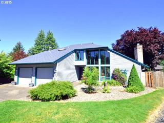 17193 Woodmere Ct, Beaverton, OR 97006-4820