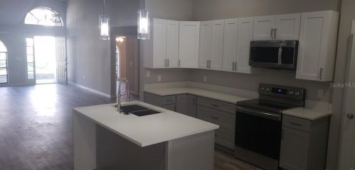 6382 Forestwood Dr, Lakeland FL 33811-2405 exterior