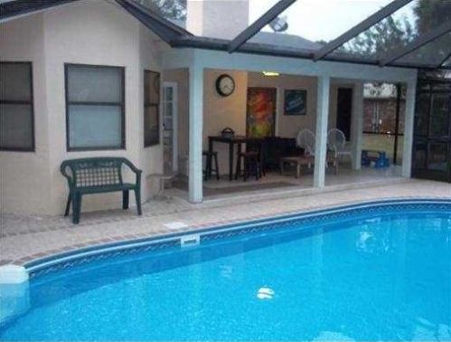 2265 Edison Cir, Fort Pierce, FL 34953-2920