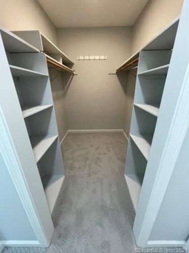 1200 Cornerstone Ct, Cheshire CT  06410-1860 exterior