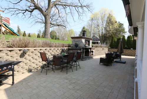 233 Darwin St, Lake Geneva WI  53147-2012 exterior