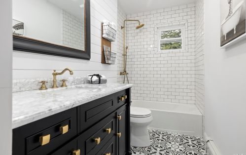 40 West Dr, San Remo NY  11754-3815 exterior