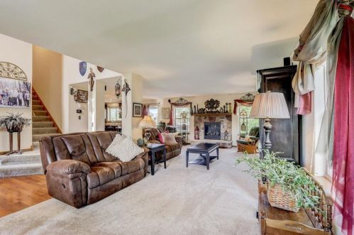 6109 108 Ave, Kenosha WI 53142-7263 exterior