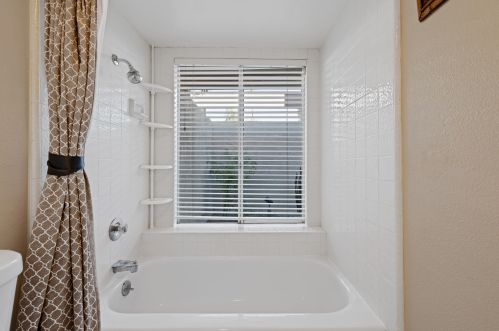 35054 Mission Hills Dr, Rancho Mirage CA  92270-1323 exterior