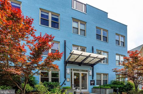 922 Madison St, Washington DC  20011-8215 exterior