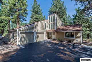 405 Black Pine Ct, Reno, NV 89511-8706