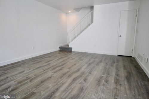 2073 Harbour Dr, Palmyra NJ  08065-1111 exterior