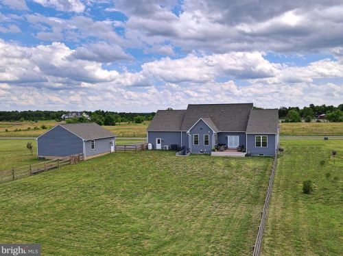 12950 Lemaster Dr, Nokesville VA  20181-2457 exterior