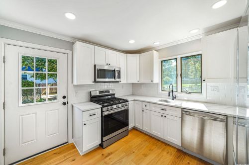 93 Coates Ave, Holbrook NY  11741-2432 exterior