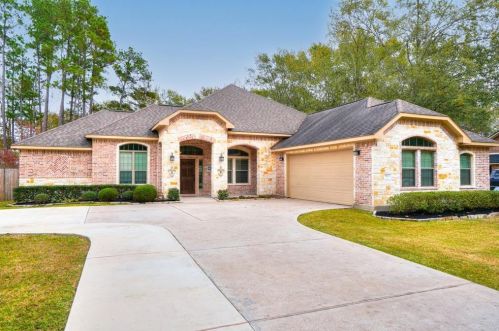 7414 Ponderosa Dr, Magnolia, TX 77354-5733