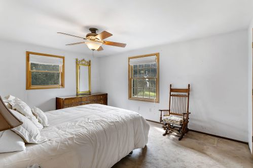 1900 Laura Ln, Waukesha WI  53186-2808 exterior