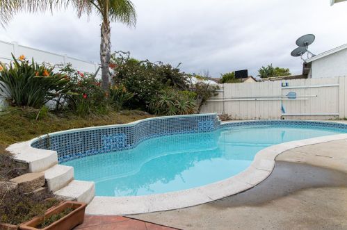 11355 Avenida Del Gato, San Diego, CA 92126-1201