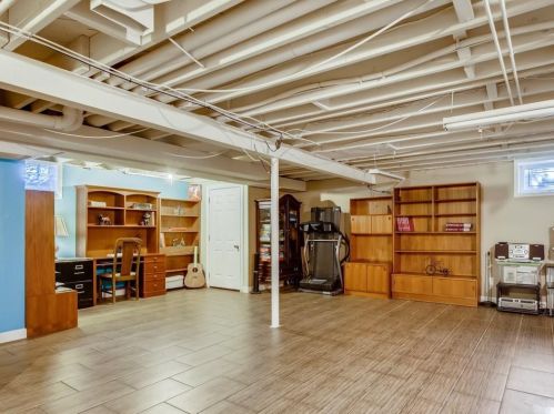 737 Amber Dr, Saint Paul MN 55122-2059 exterior