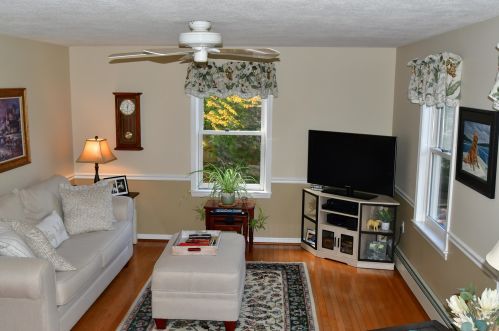 11 Deer Hollow Rd, Plaistow NH  03865-2119 exterior