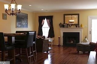 6762 Cardinal Woods Ct, Lorton VA  22079-1355 exterior