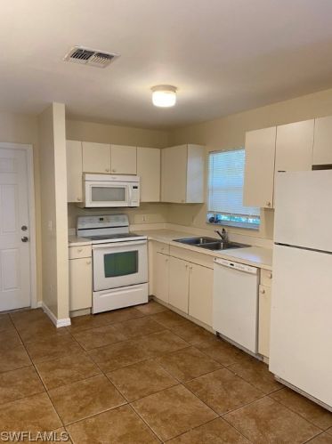 4752 22nd St, Lehigh Acres, FL 33973-2640