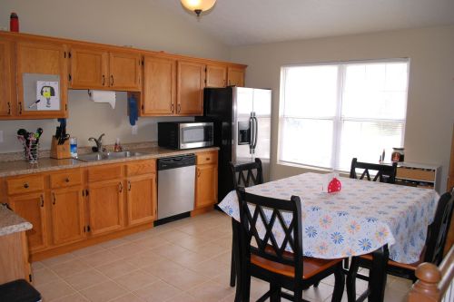 1445 Melinda Ln, Covington, KY 41018-2195