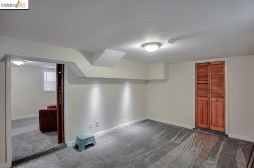 3241 Hollis St, Oakland CA 94608-2514 exterior