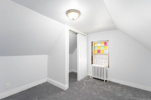 217 Franklin Ave, Mount Vernon NY  10550-3610 exterior