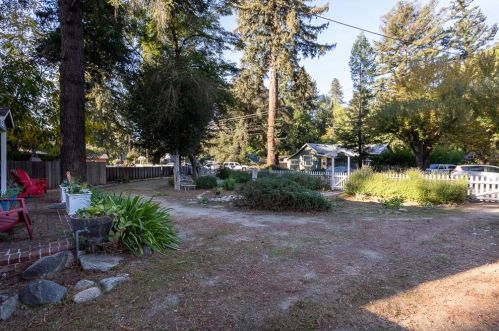 212 Riverside Ave, Ben Lomond CA  95005-9588 exterior