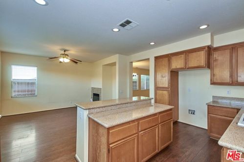 51 Freeman Ln, Buena Park CA  90621-5003 exterior