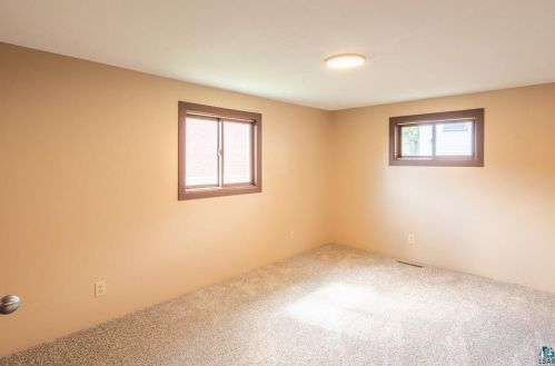 526 Lake St, Chisholm MN  55719-1334 exterior