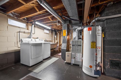 8325 53rd St, Milwaukee WI  53223-3522 exterior