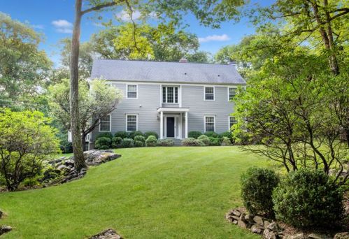 111 Rock Rd, Ridgefield, CT 06877-2338