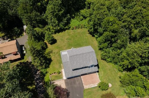 73 Chesterfield Ave, Waterbury, CT 06716-3227