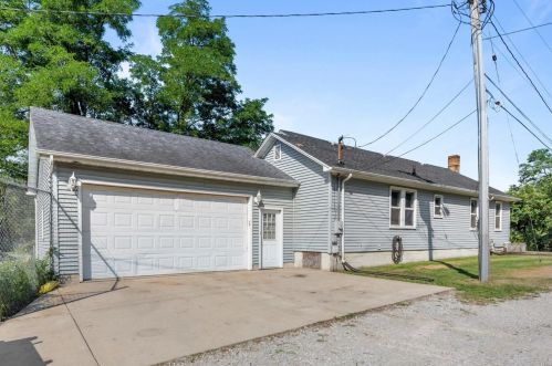 9011 133rd Ave, Cedar Lake IN  46303-9200 exterior