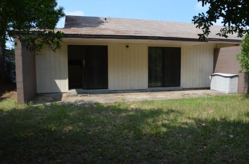 144 4th Ave, Shalimar FL  32579-1907 exterior