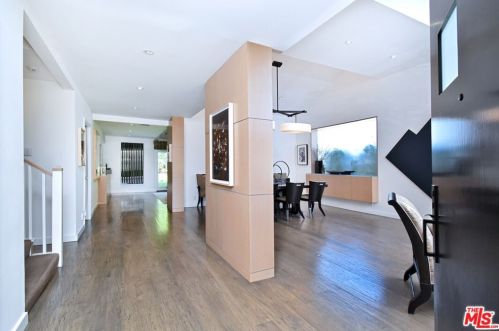 5037 Gaviota Ave, Van Nuys CA  91436-1427 exterior