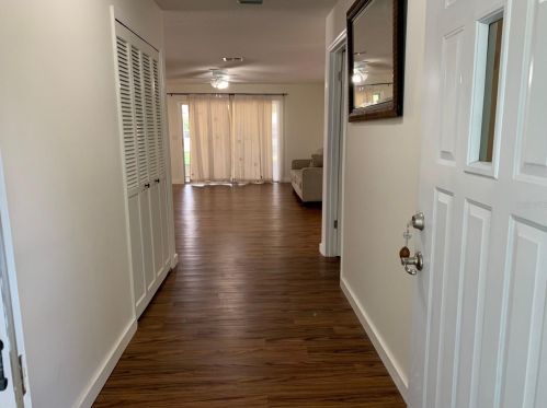 201 Robin Ave, Sebring FL  33870-8536 exterior